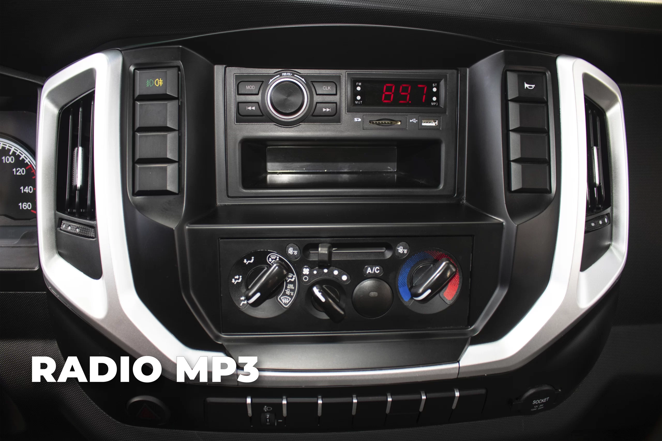 1070h_radio Camiones Dayun 1070 H, Dayun 1070 H en Ecuador, Especificaciones Dayun 1070 H, Precios camiones Dayun 1070 H Ecuador, Venta de camiones Dayun 1070 H, Distribuidores Dayun 1070 H en Ecuador, Características técnicas Dayun 1070 H, Camiones de carga Dayun 1070 H en Ecuador, Ofertas en camiones Dayun 1070 H, Comparativa camiones Dayun 1070 H Ecuador, Camiones nuevos Dayun 1070 H en venta, Dayun 1070 H usados en Ecuador, Mantenimiento de camiones Dayun 1070 H, Servicio técnico Dayun 1070 H Ecuador, Reseñas de camiones Dayun 1070 H